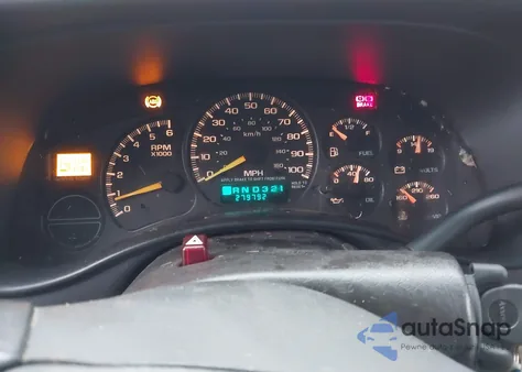 2000 Chevrolet Silverado 1500 из США, поврежденный, VIN 1GCEC14V3YE274252